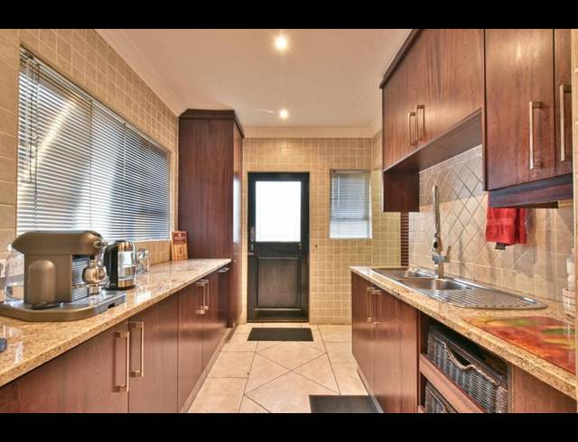 4 BEDROOM HOUSE FOR SALE IN MEYERSDAL